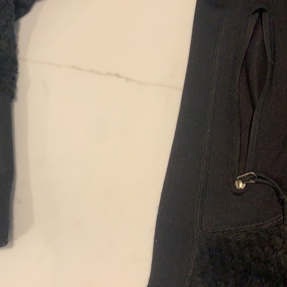 Women’s small Northface fleece. - Picture 8 of 9